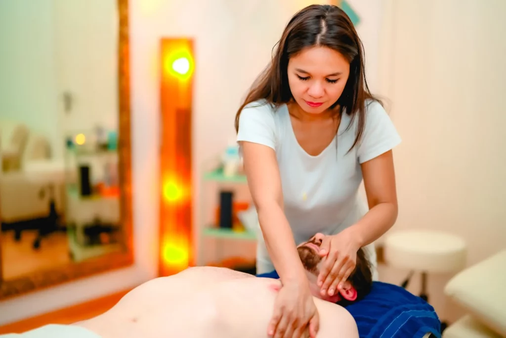 Sport-Massage in Zürich-Wollishofen, Schweiz, mit entspannter Wellness-Atmosphäre
